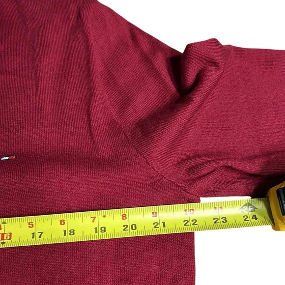 Tommy Hilfiger cashmere cotton blend  sweater,v neck,men size L, PTP 22”-25”. EC - Picture 9 of 12